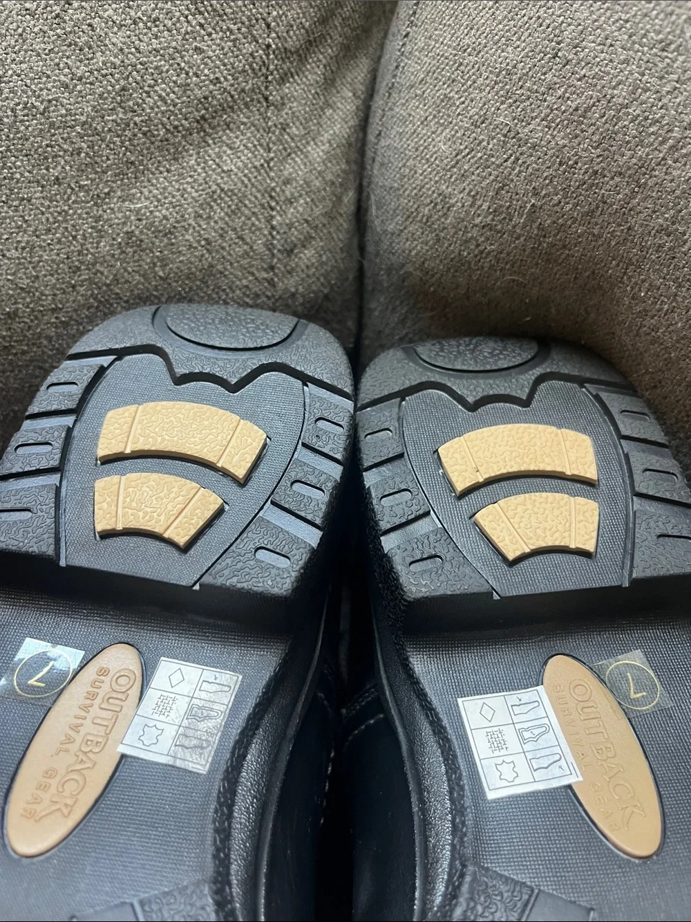 NWT Town and Country Outback boots sz US W 9.5 / UK 7